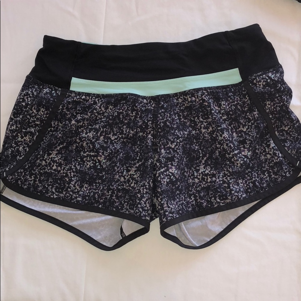 lulu lemon shorts size 4